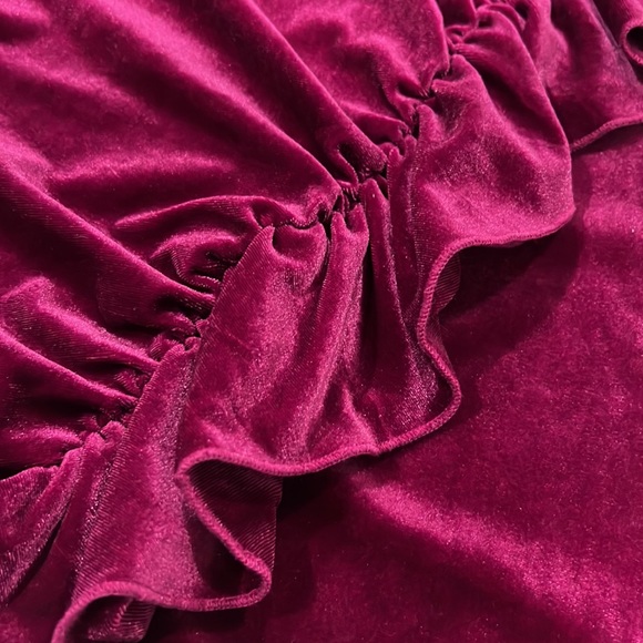 Fuchsia Velvet Ruffled Mini Skirt - Picture 2 of 2
